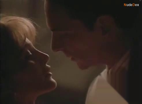 Arielle Dombasle in Miroslava, photo 3