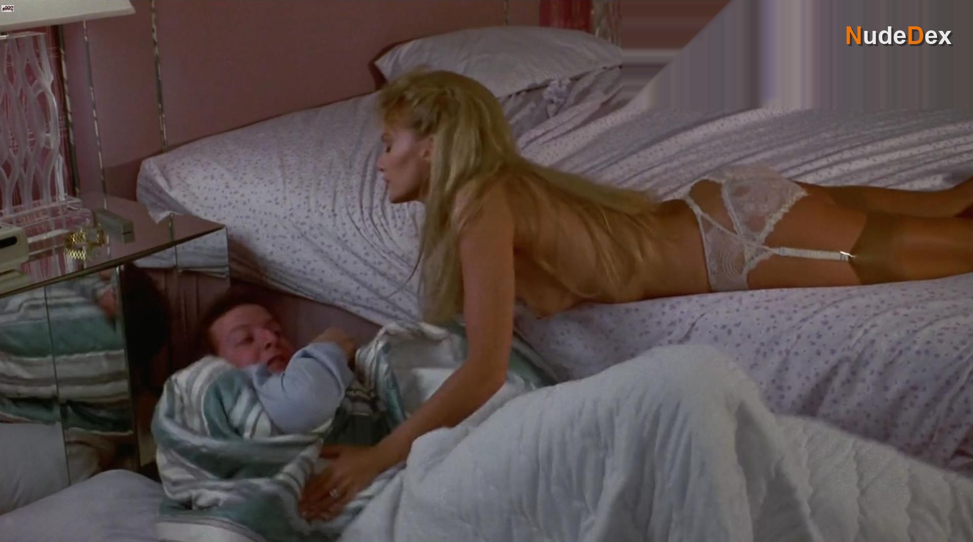 The Boss' Wife in The Boss Wife, photo 8