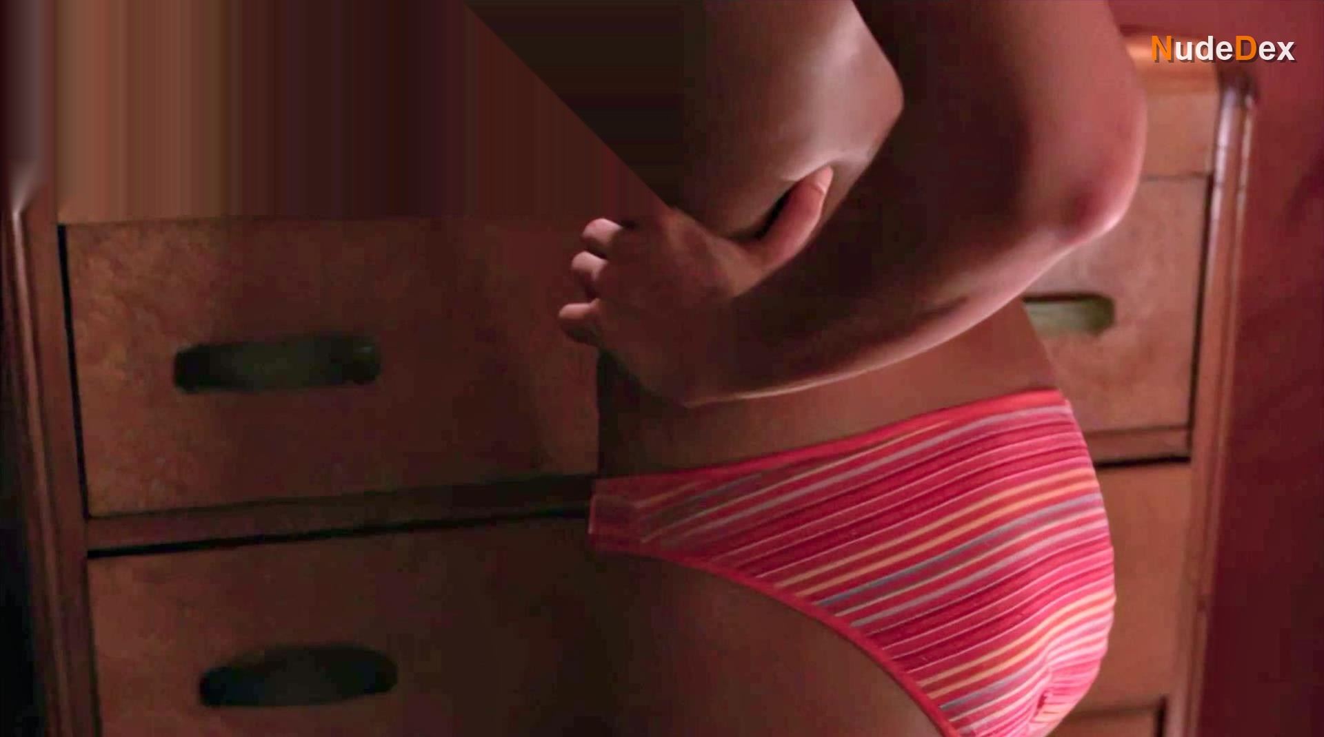 Arielle Kebbel in Dirty Deeds, photo 9