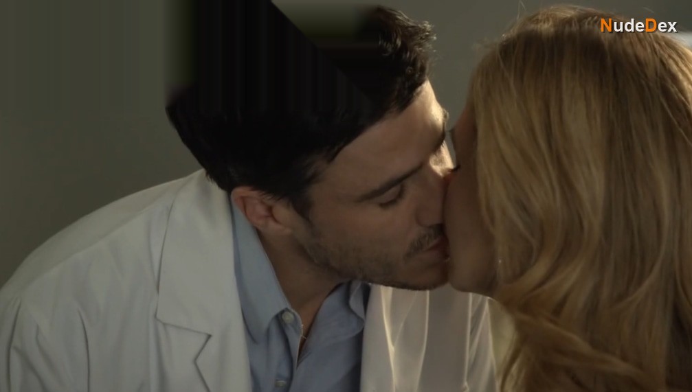 Ashley Jones in The Secret Sex Life Of A Single Mom, photo 3