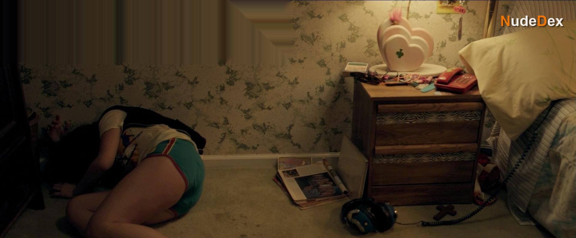 Ashley Rickards in Behaving Badly