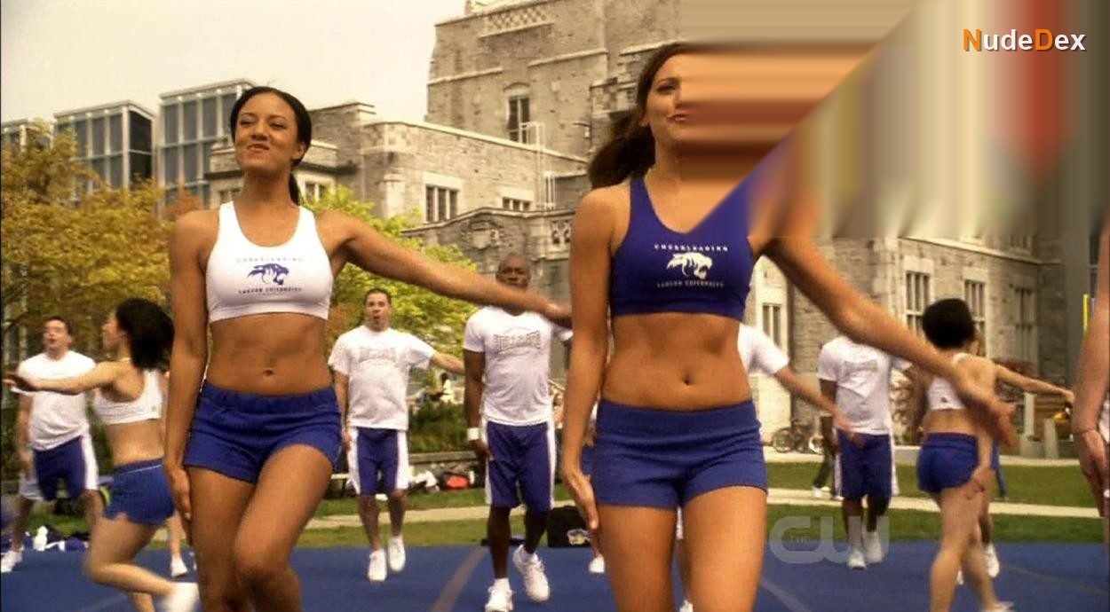 Ashley Tisdale in Hellcats, photo 3