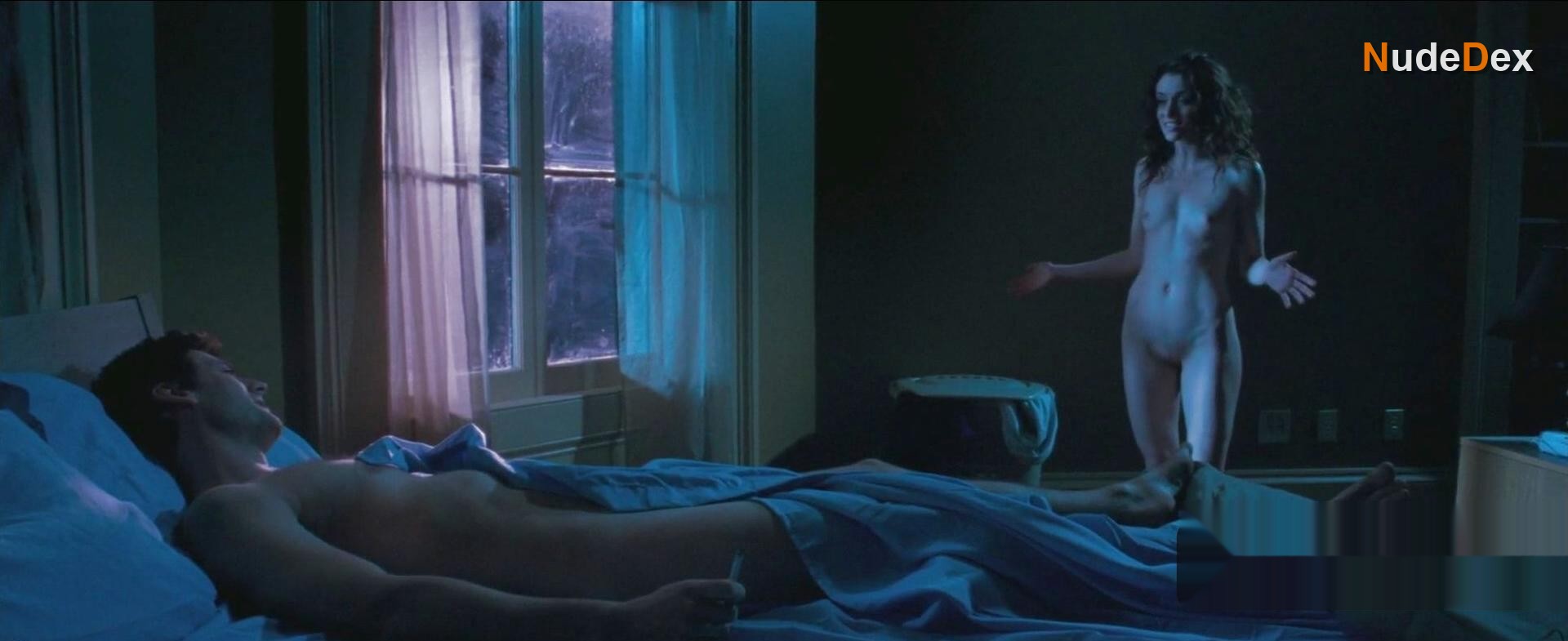Ashlynn Yennie in Fractured, photo 2