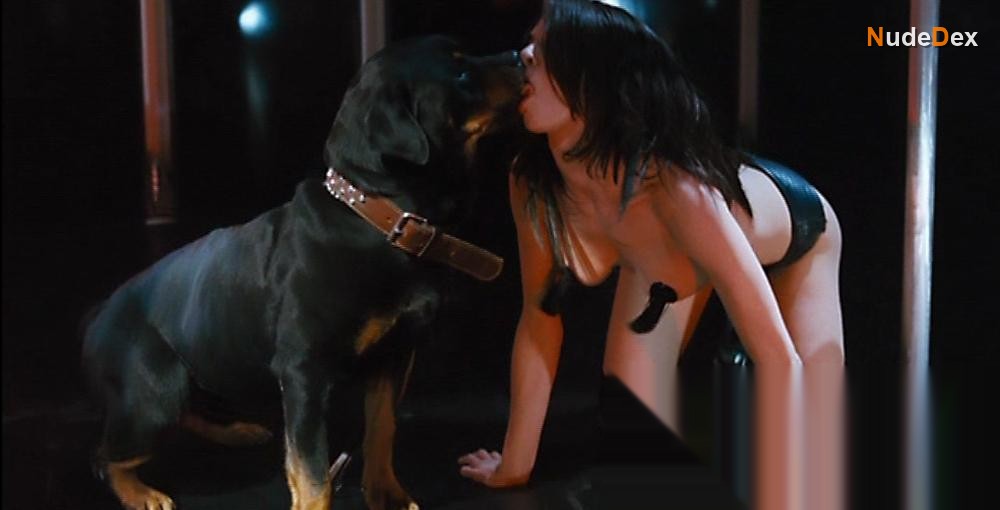 Asia Argento in Go Go Tales, photo 13