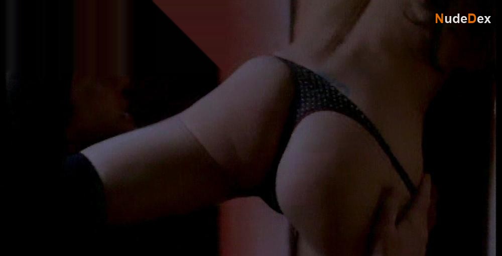 Asia Argento in Go Go Tales, photo 21