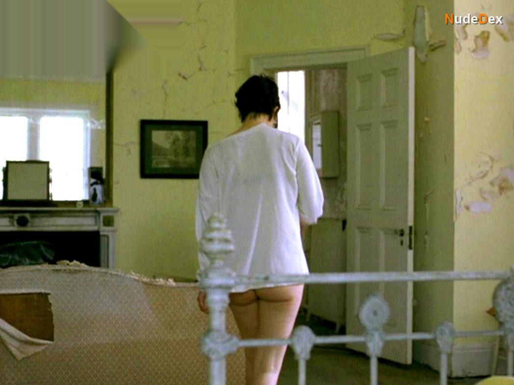 Asia Argento in Last Days, photo 2