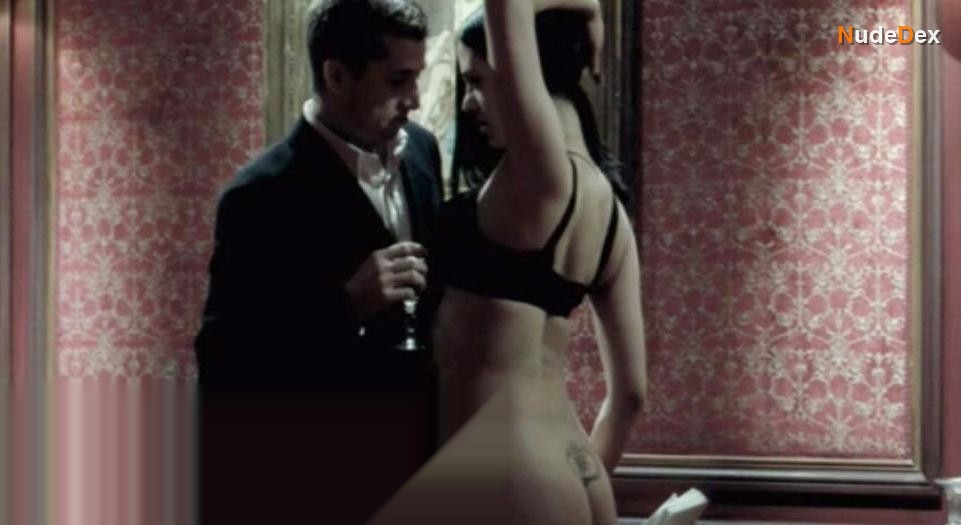 Asia Argento in Les Morsures De L Aube, photo 2