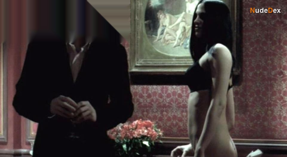 Asia Argento in Les Morsures De L Aube, photo 3