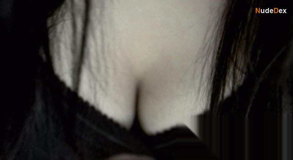 Asia Argento in Les Morsures De L Aube, photo 9