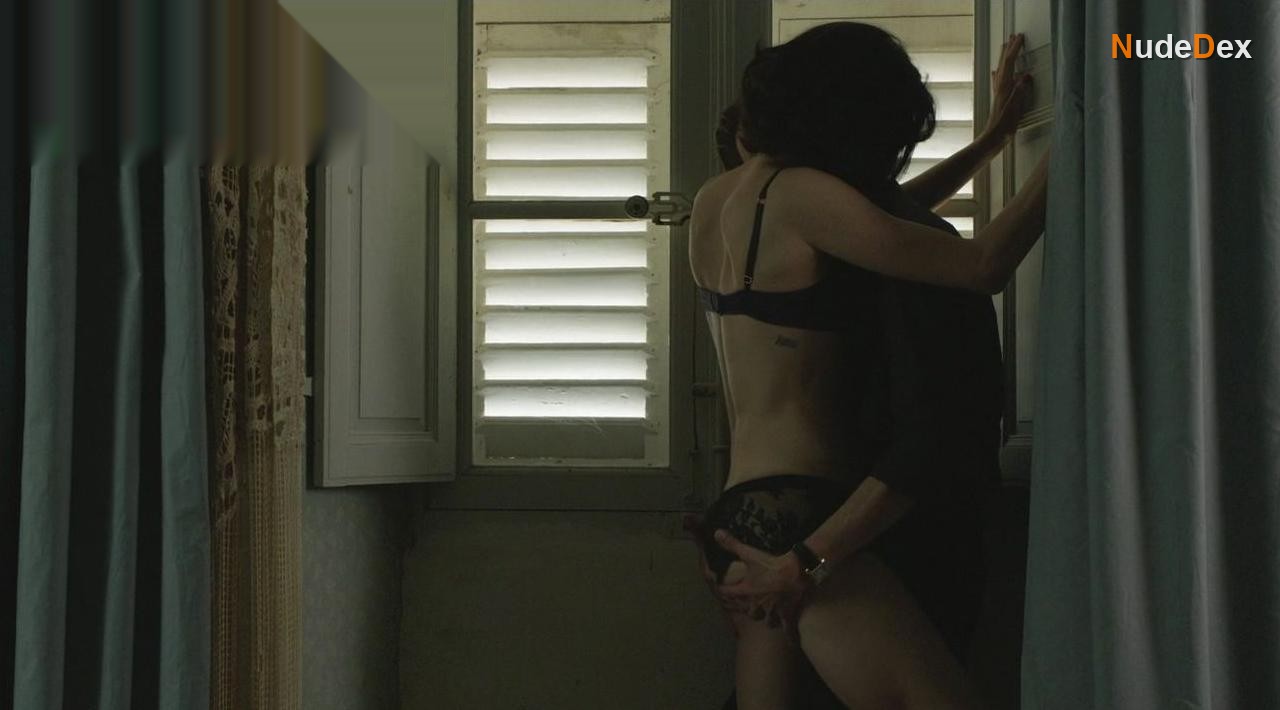 Asia Argento in Mafiosa Le Clan, photo 1