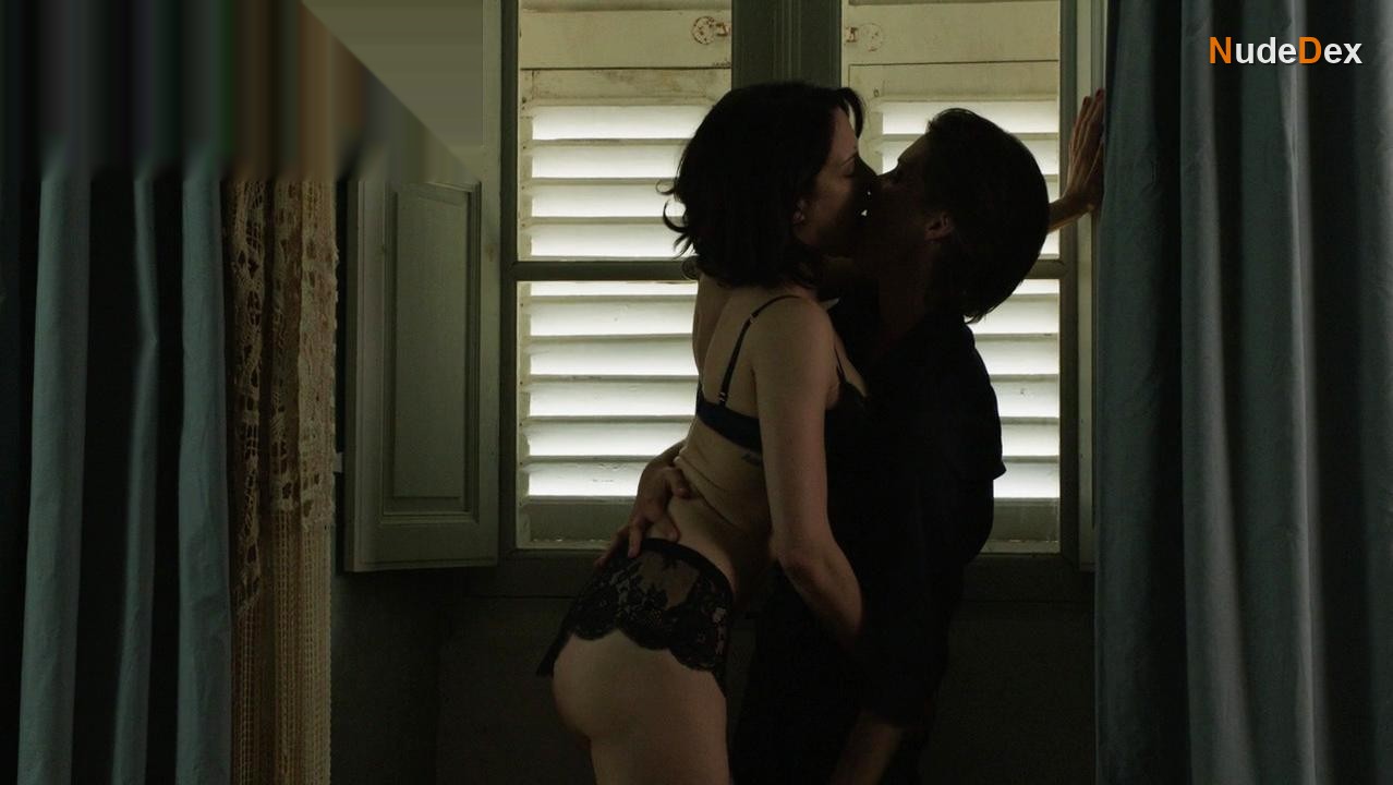 Asia Argento in Mafiosa Le Clan, photo 6