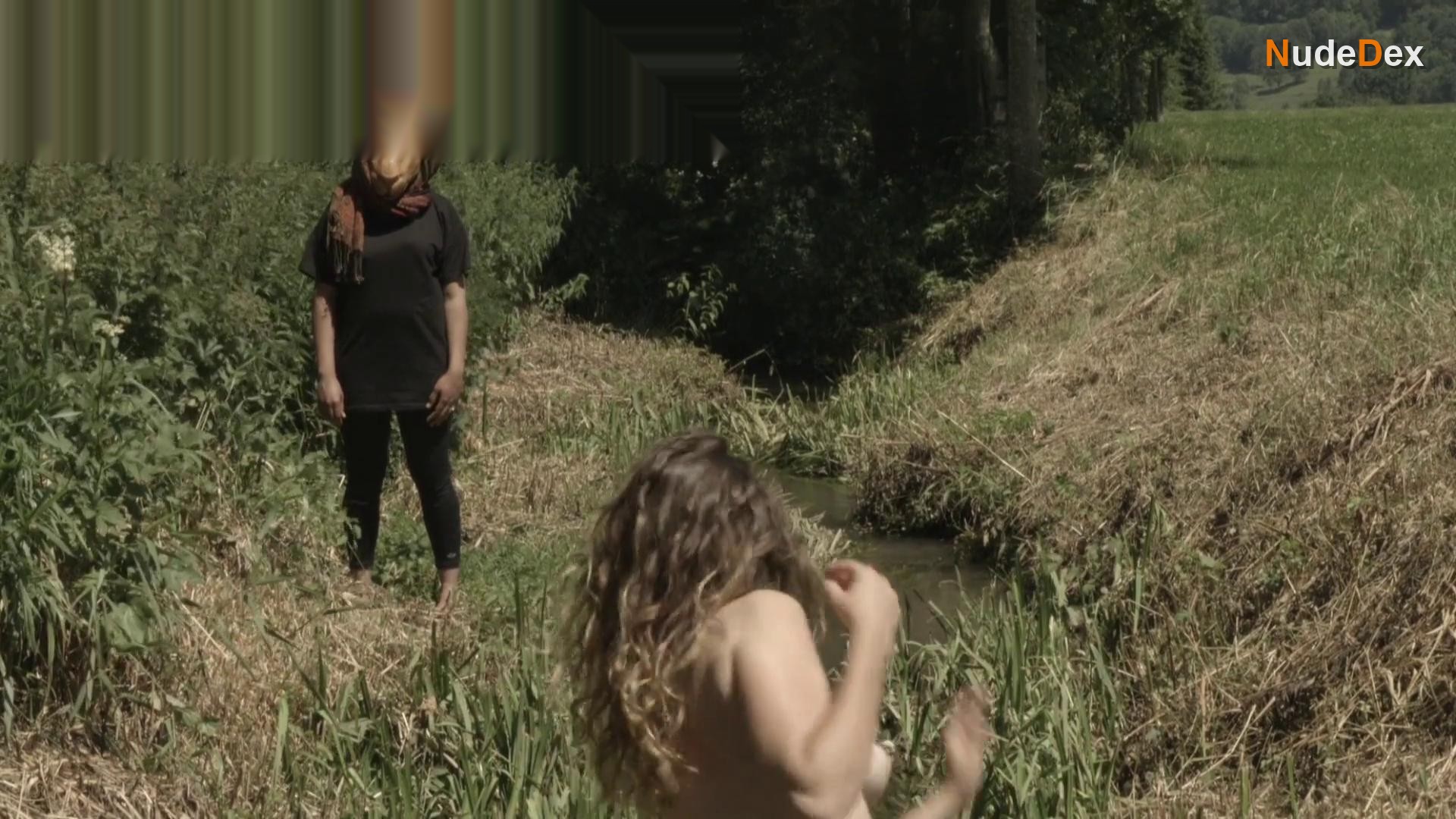 Astrid Mayer in Anima, photo 5