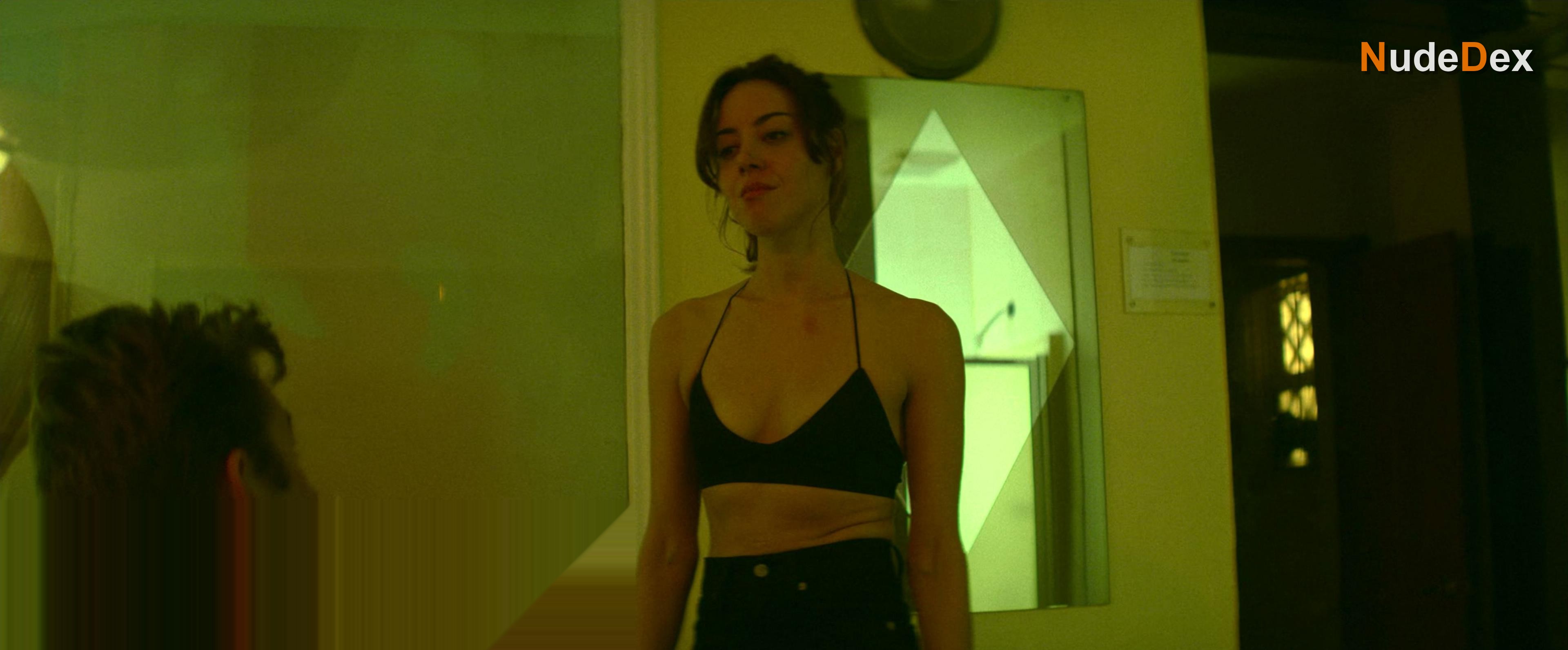 Aubrey Plaza in Best Sellers, photo 5