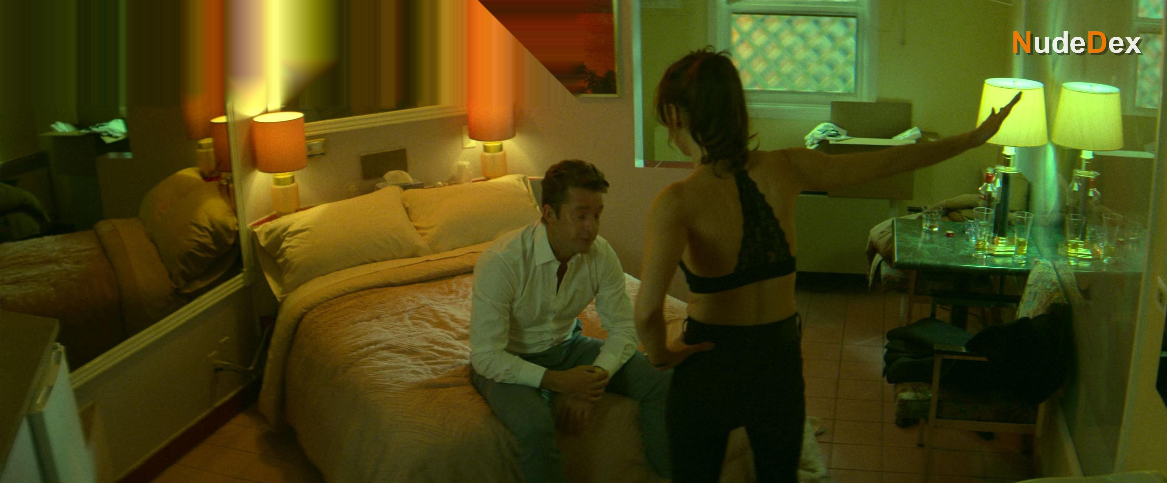 Aubrey Plaza in Best Sellers, photo 6