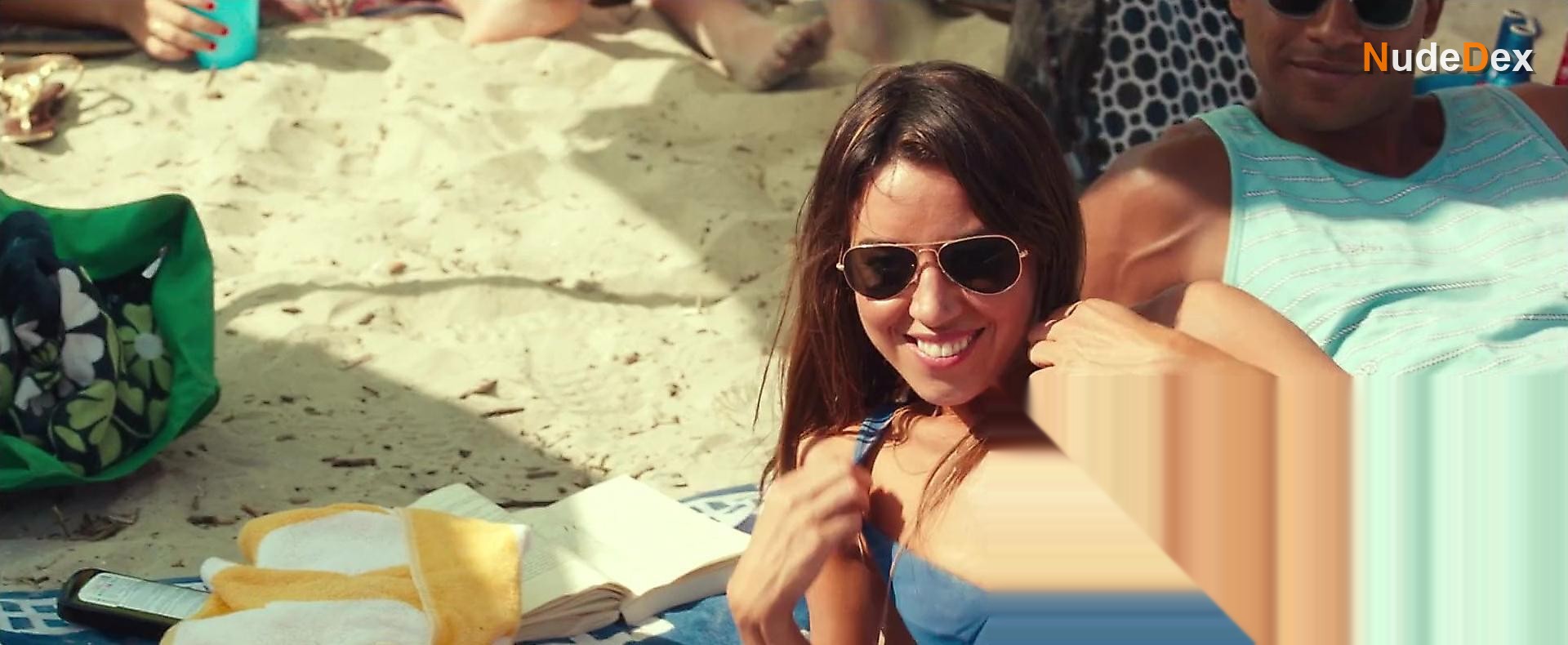 Aubrey Plaza in Dirty Grandpa, photo 9