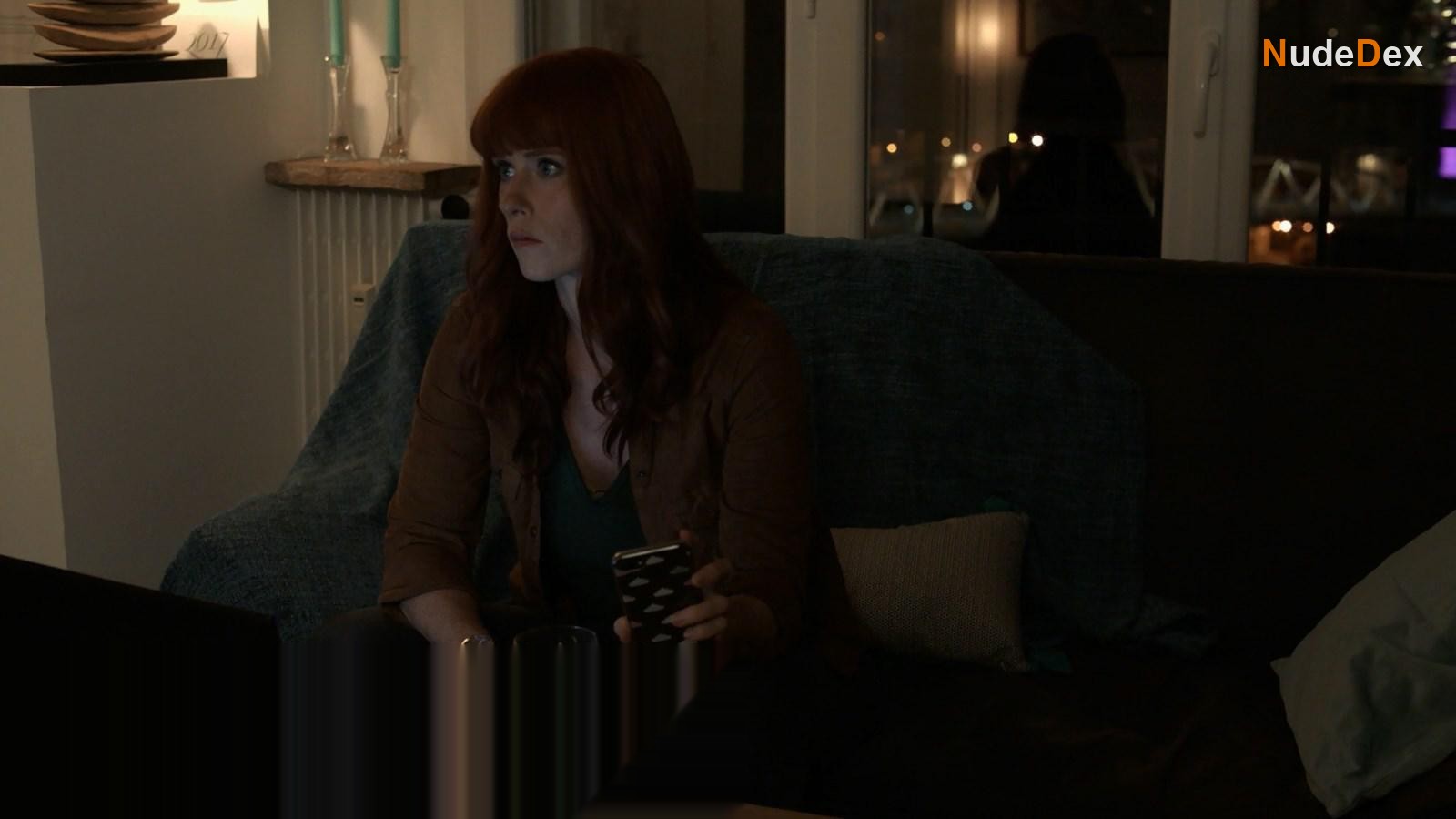 Audrey Fleurot in Fear On Base, photo 1