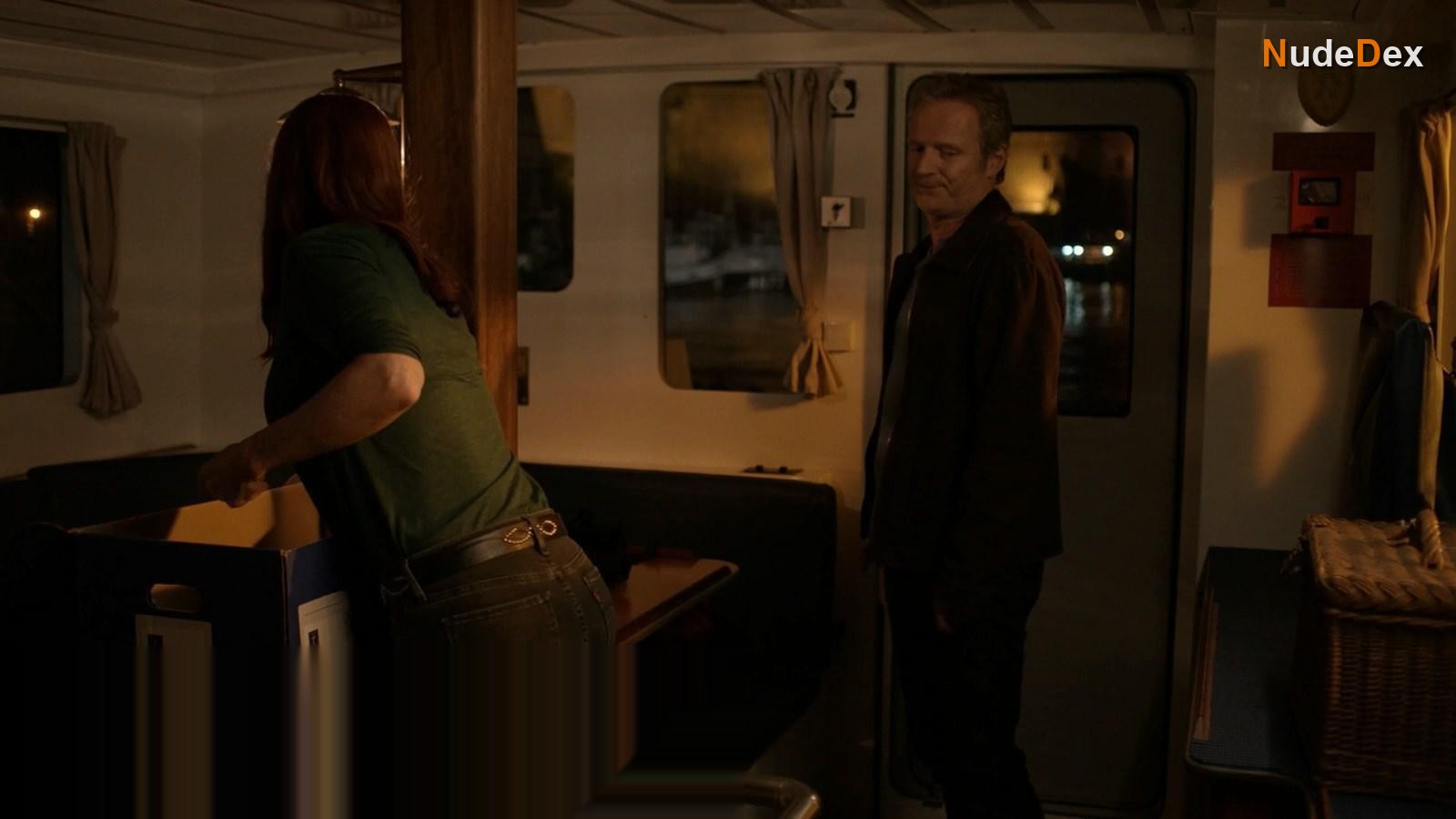 Audrey Fleurot in Fear On Base, photo 4