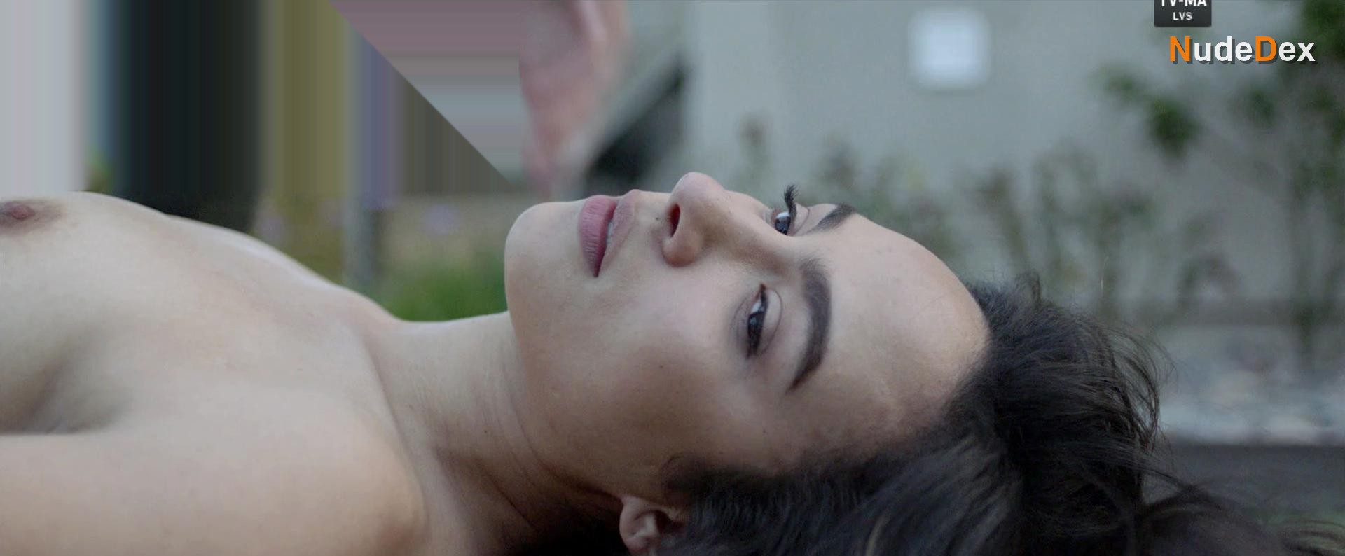 Aurora Perrineau in Into The Dark: All That We Destroy, photo 4