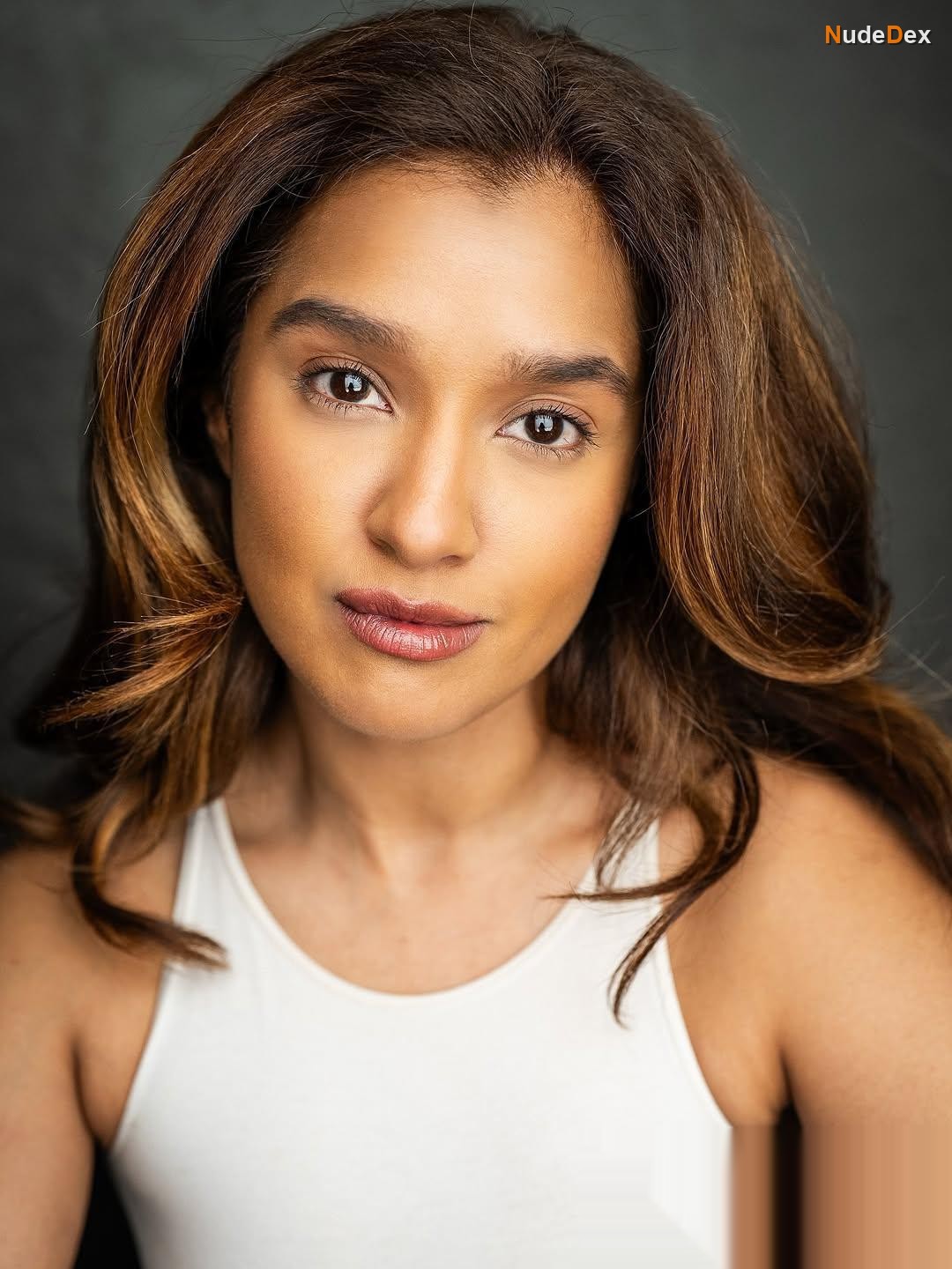 Ayesha Hussain in The Body Nation, photo 12