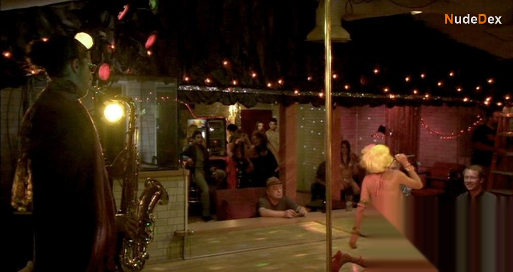 Bai Ling in A Beautiful Life, photo 8