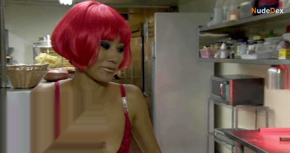 Bai Ling in A Beautiful Life, photo 9