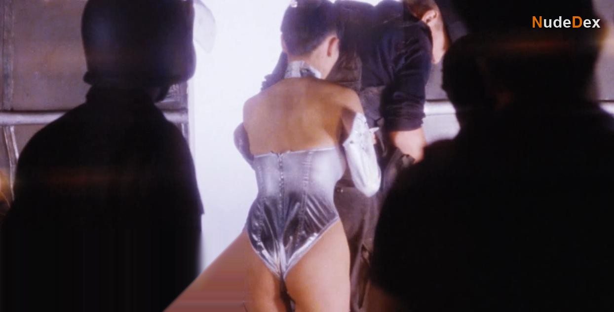 Bai Ling in Dead Weekend, photo 3