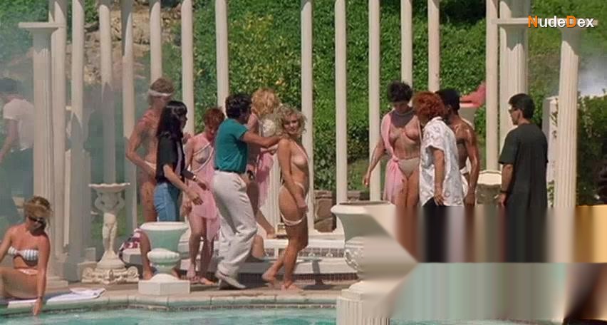 Barbara Crampton in Kidnapped, photo 2
