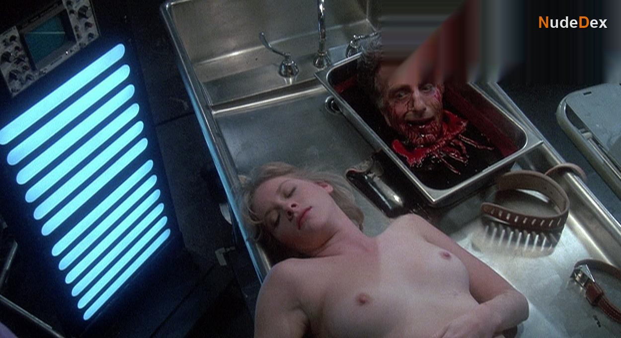 Barbara Crampton in Re-animator, photo 3