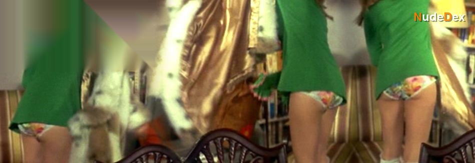 Barbra Streisand in The Owl And The Pussycat, photo 8