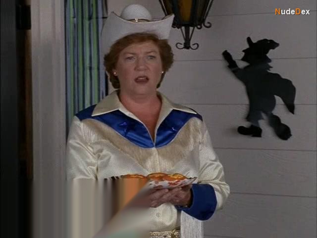 Becky Ann Baker in Girls, photo 3