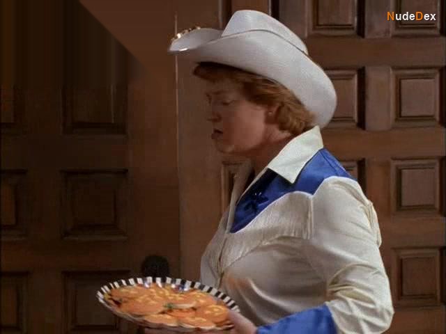Becky Ann Baker in Girls, photo 7