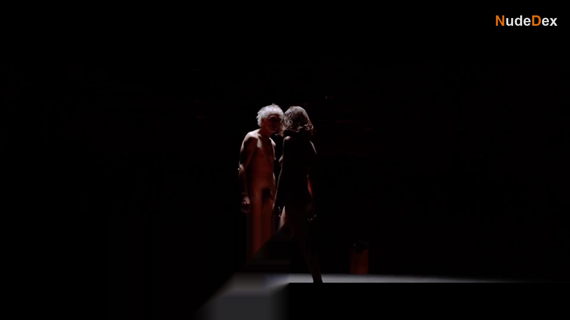 Bela Leindecker in Anna, photo 5