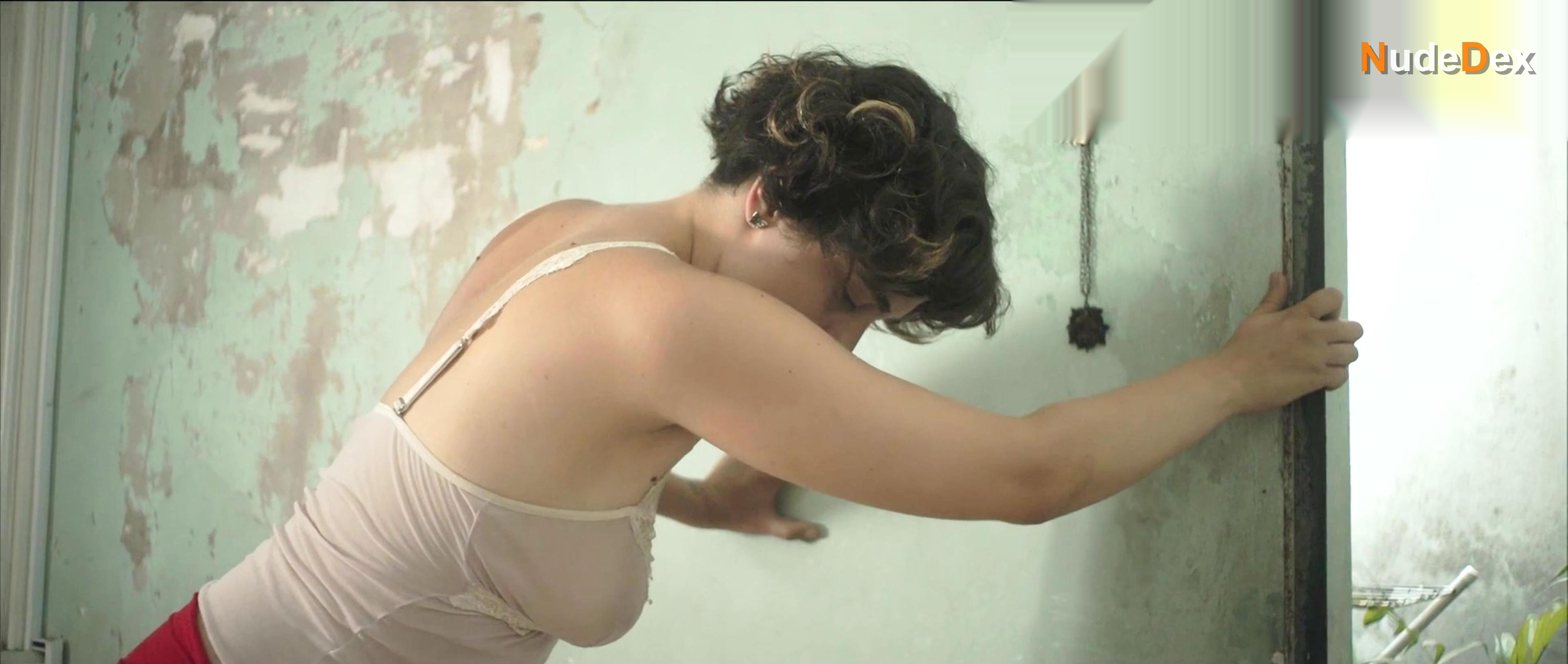 Belen Datwiler in The Pleasure Is Mine, photo 4
