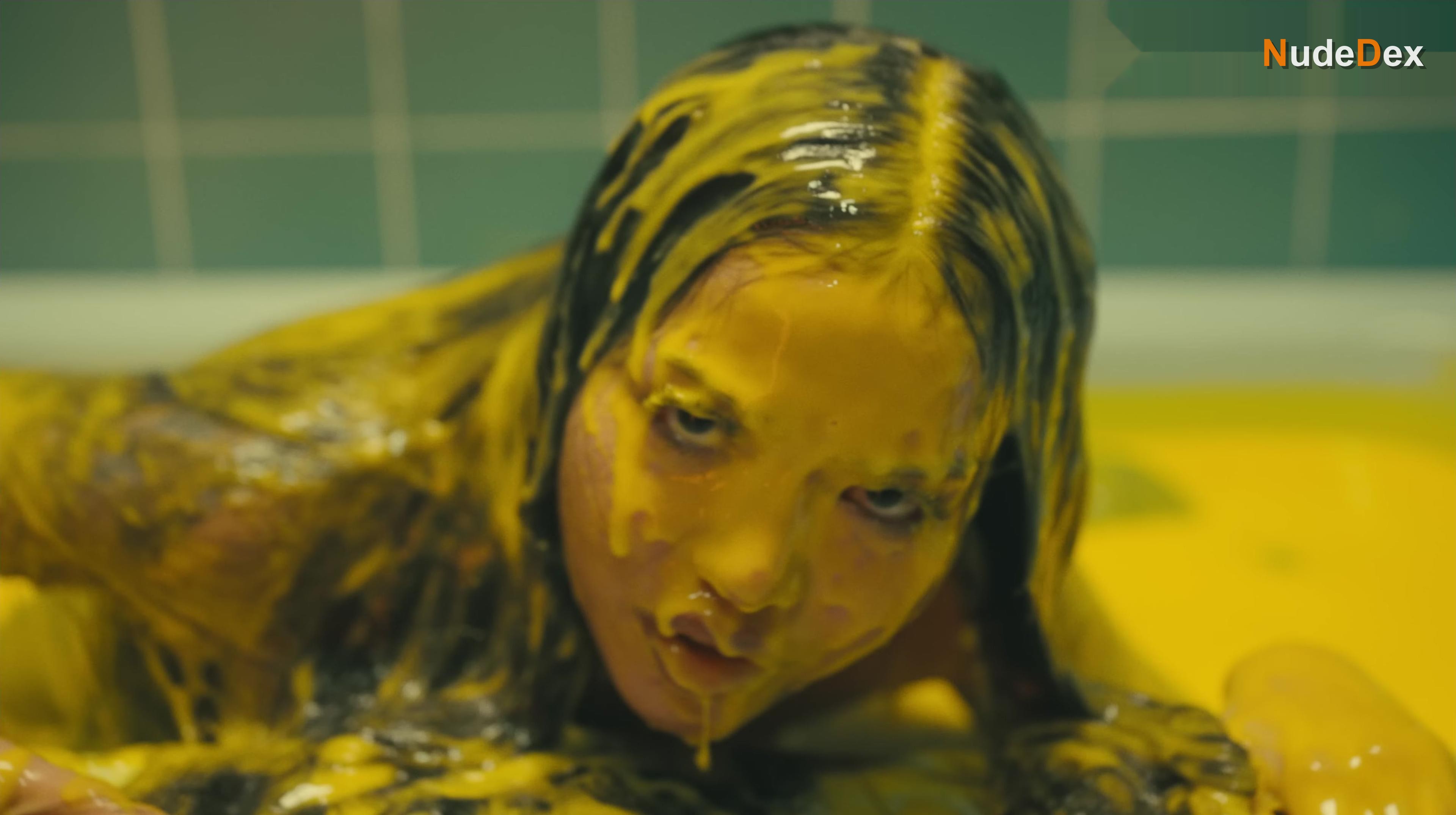 Bella Poarch in Living Hell, photo 3