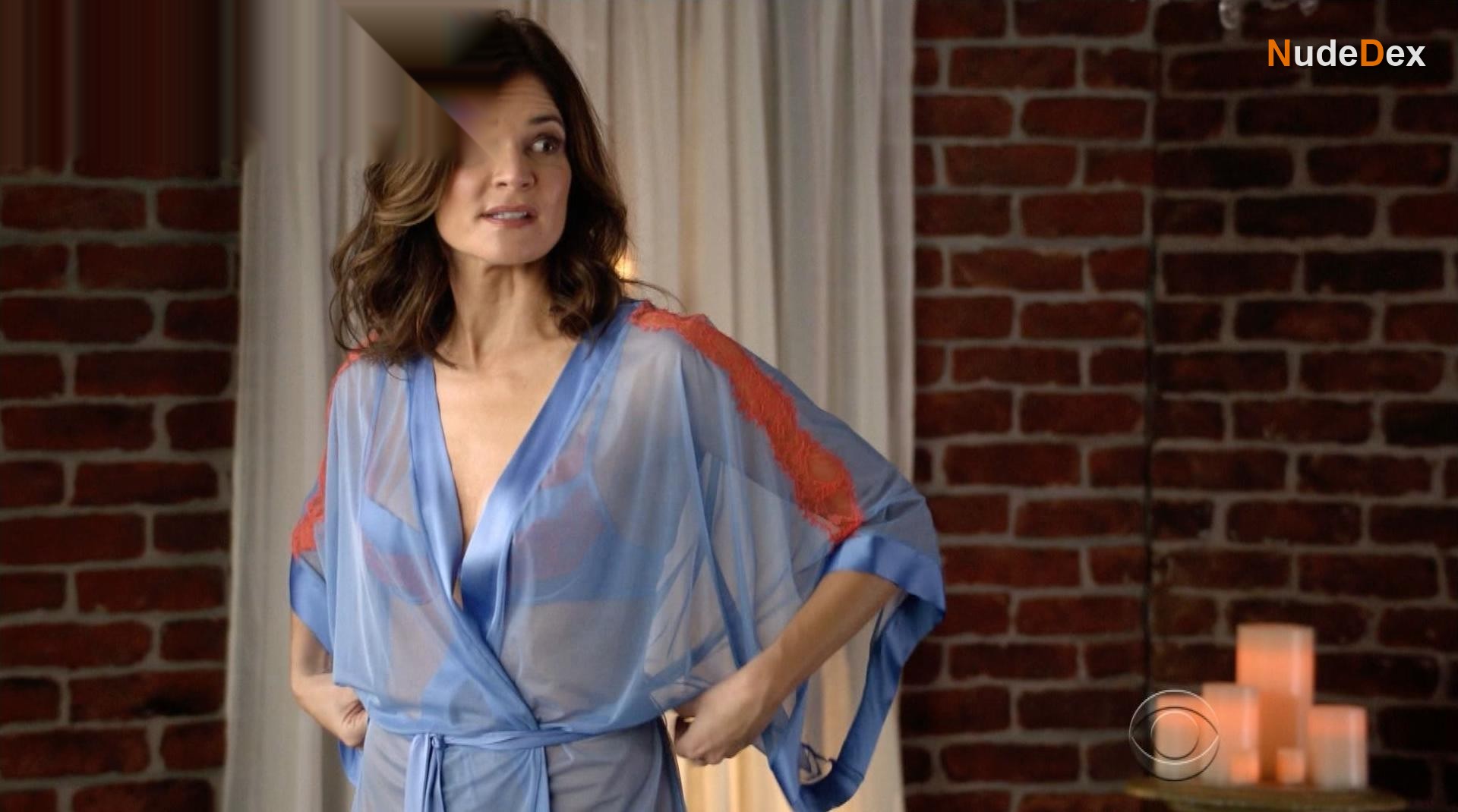 Betsy Brandt in Life In Pieces, photo 5