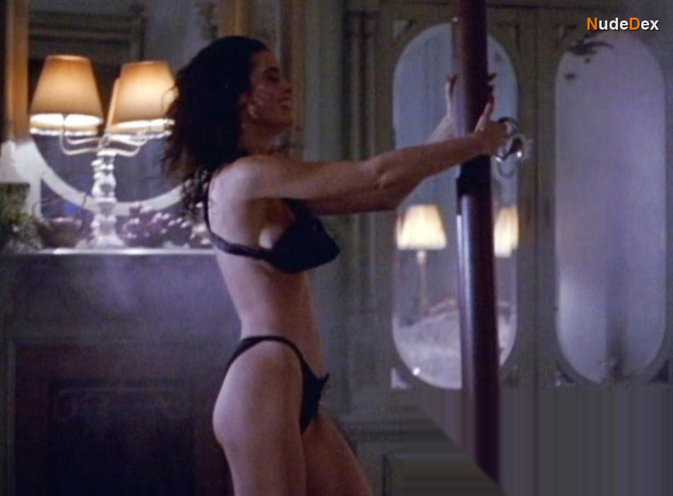 Betsy Russell in Delta Heat, photo 8