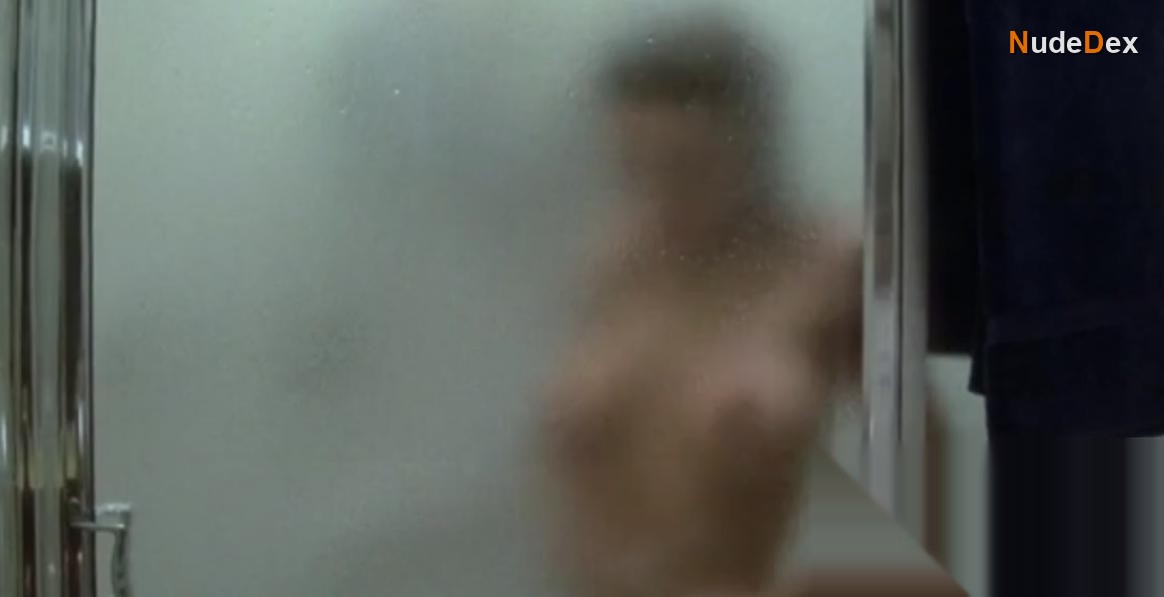 Betsy Russell in Private School, photo 2