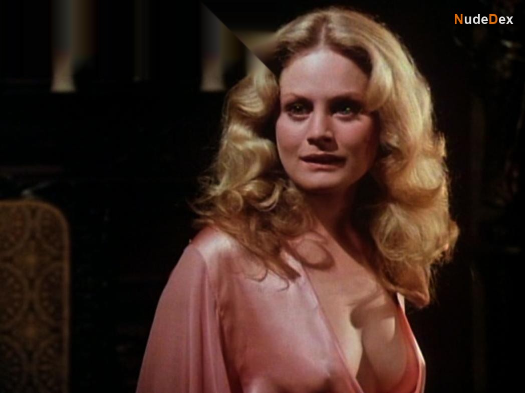Beverly D'angelo in Captains And The Kings, photo 2