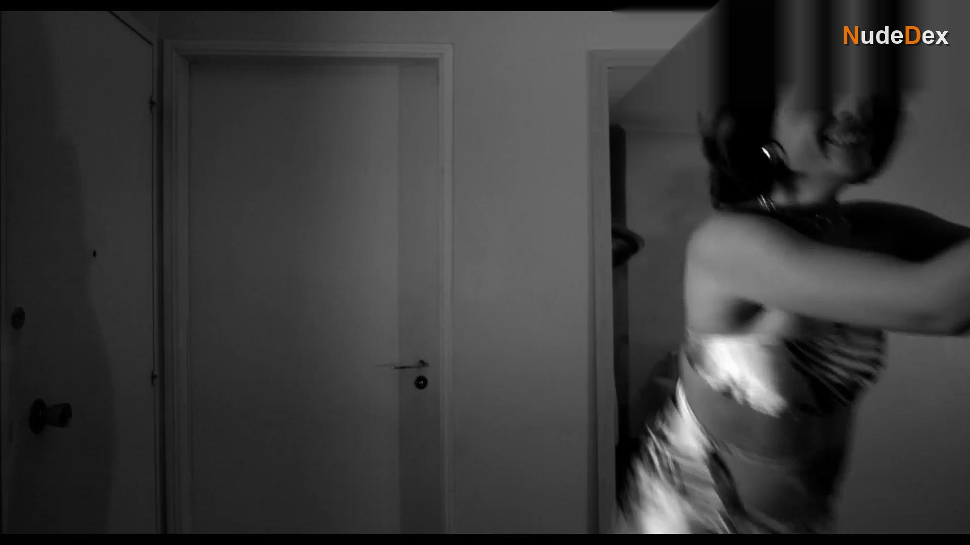 Skinned in Skinned, photo 3