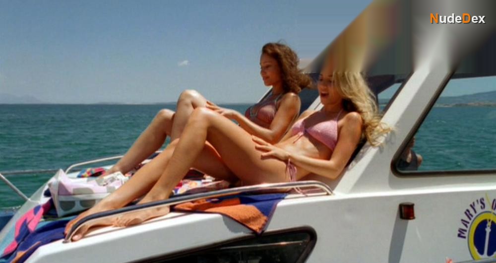 Bianca Lishansky in Spring Break Shark Attack, photo 8