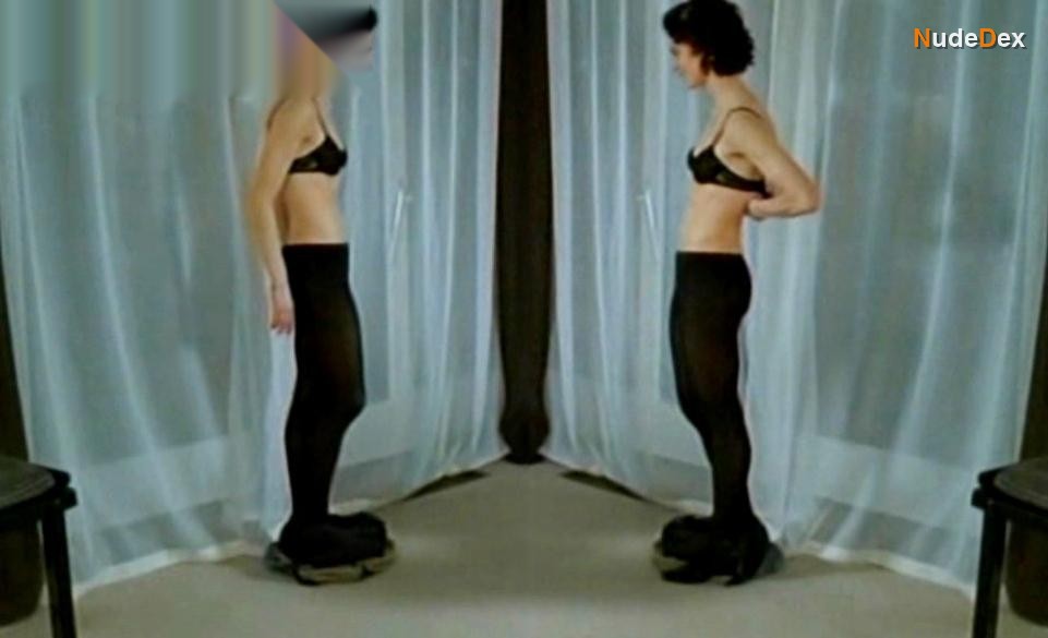 Bibiana Beglau in Unter Dem Eis, photo 4