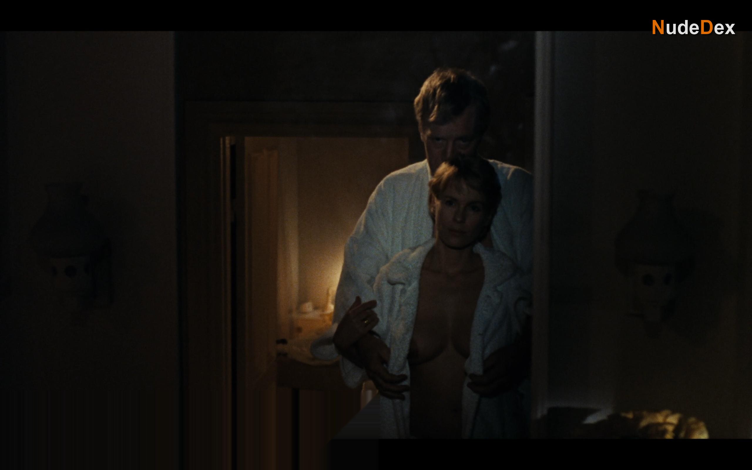 Bibi Andersson in The Touch, photo 6