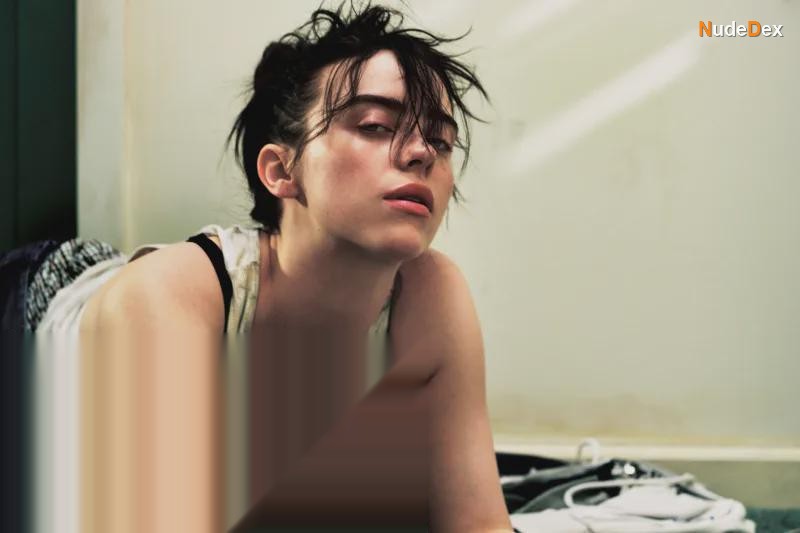 Billie Eilish in Billie Eilish Tiktok, photo 15