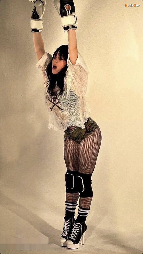 Billie Eilish in Billie Eilish Tiktok, photo 20