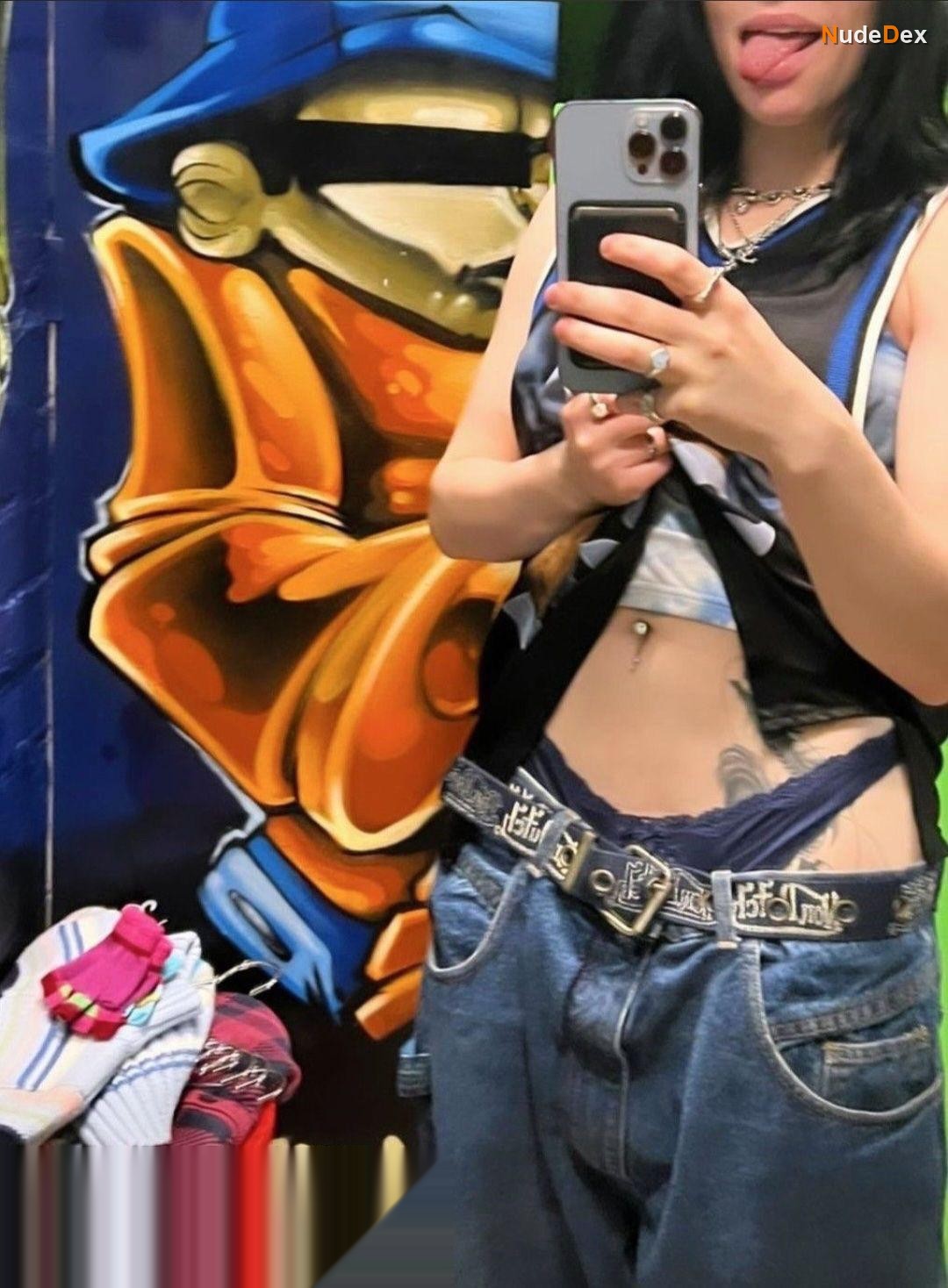 Billie Eilish in Billie Eilish Tiktok, photo 27