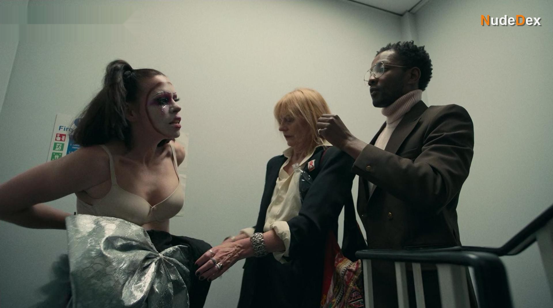 Billie Piper in I Hate Suzie, photo 2