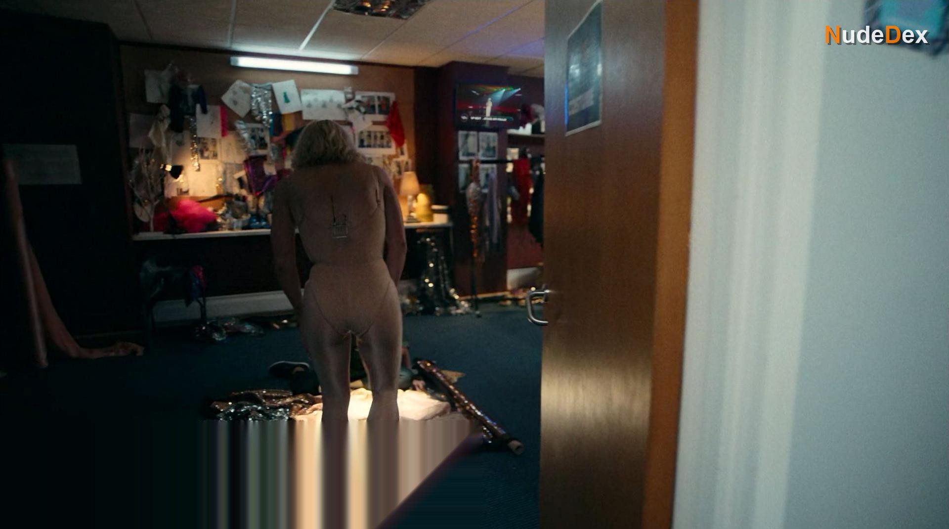 Billie Piper in I Hate Suzie, photo 4