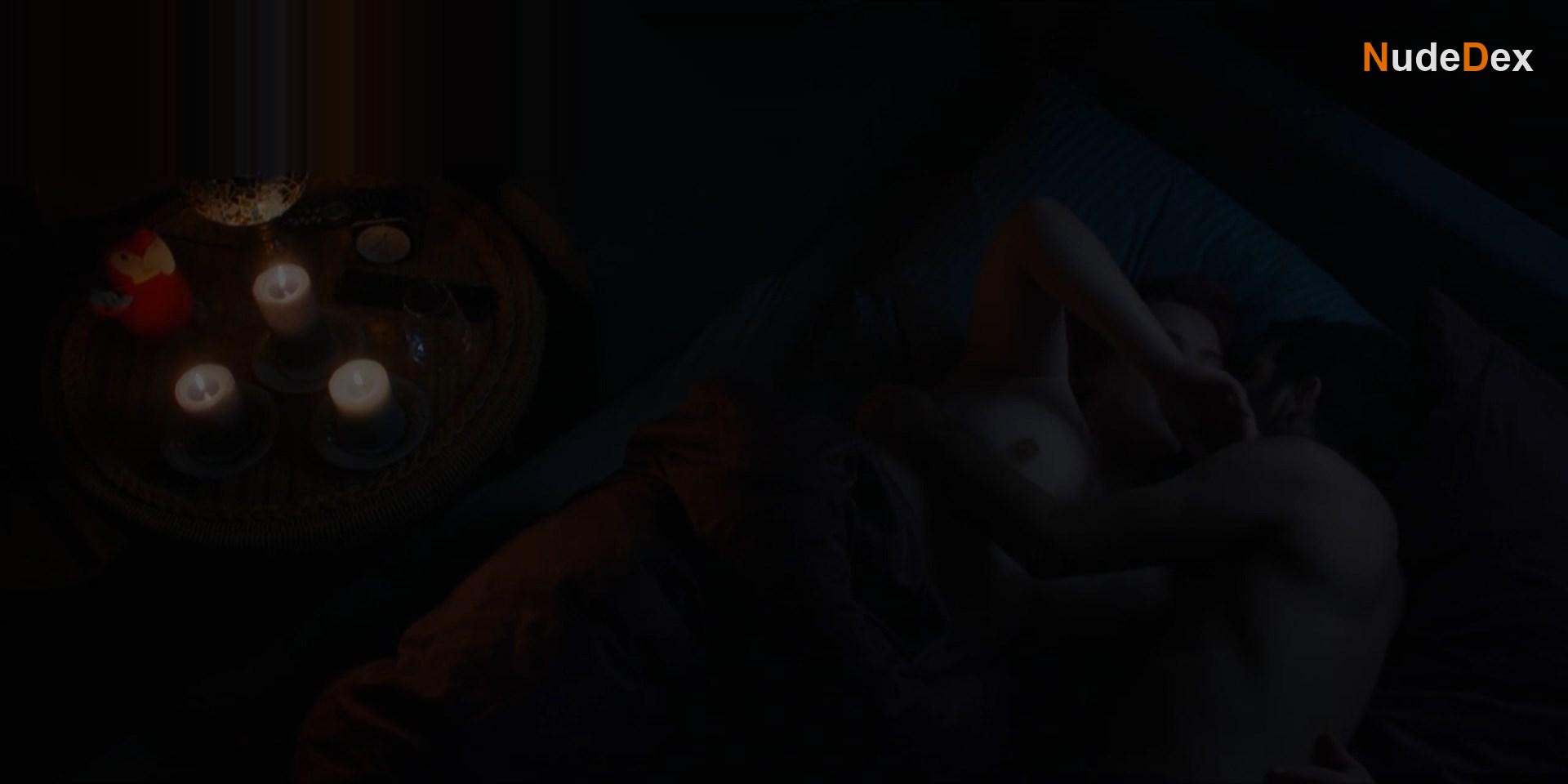 Bineta Hansen in Wir, photo 3