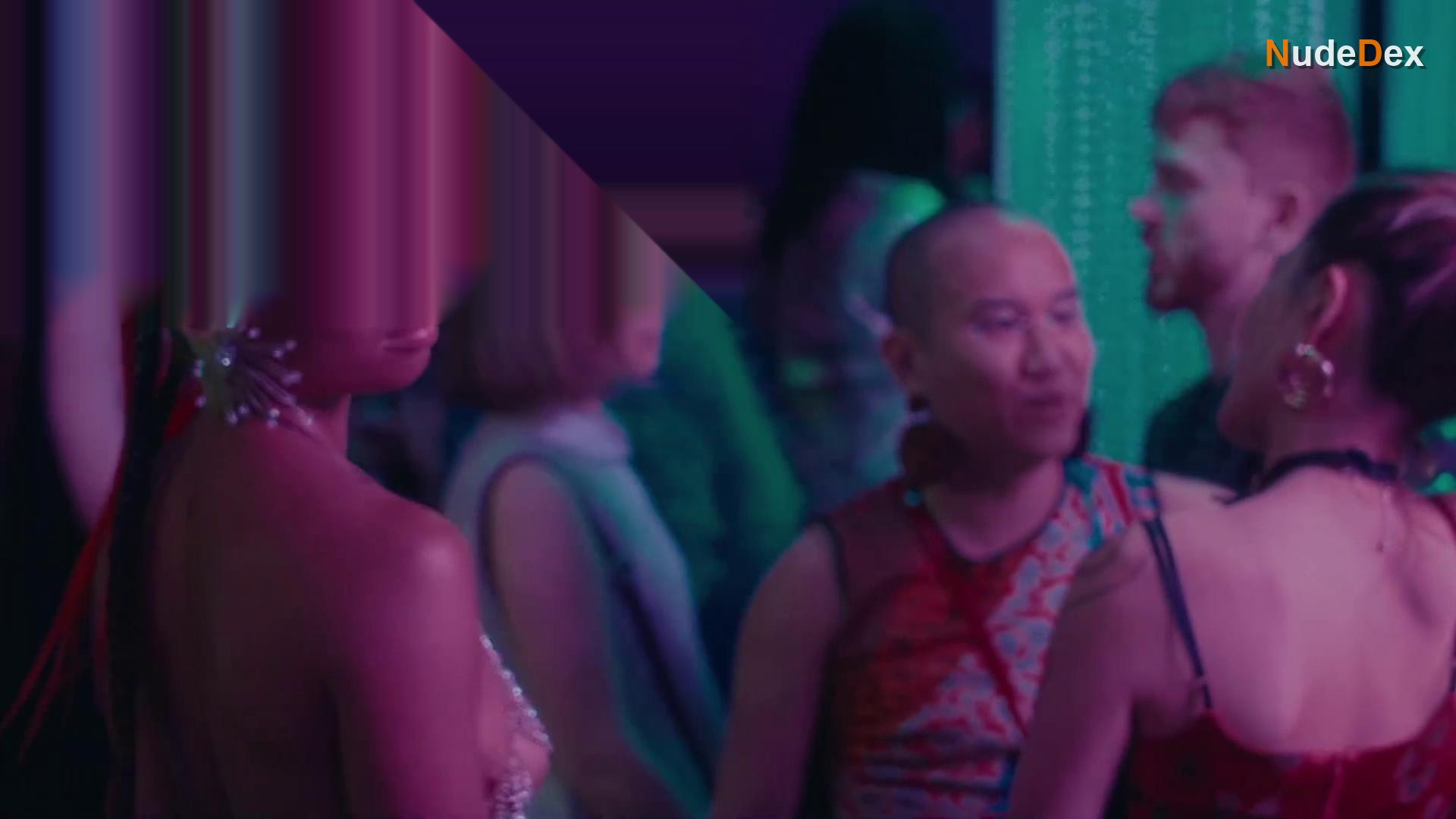Binta Yaffa in We Are Family, photo 1