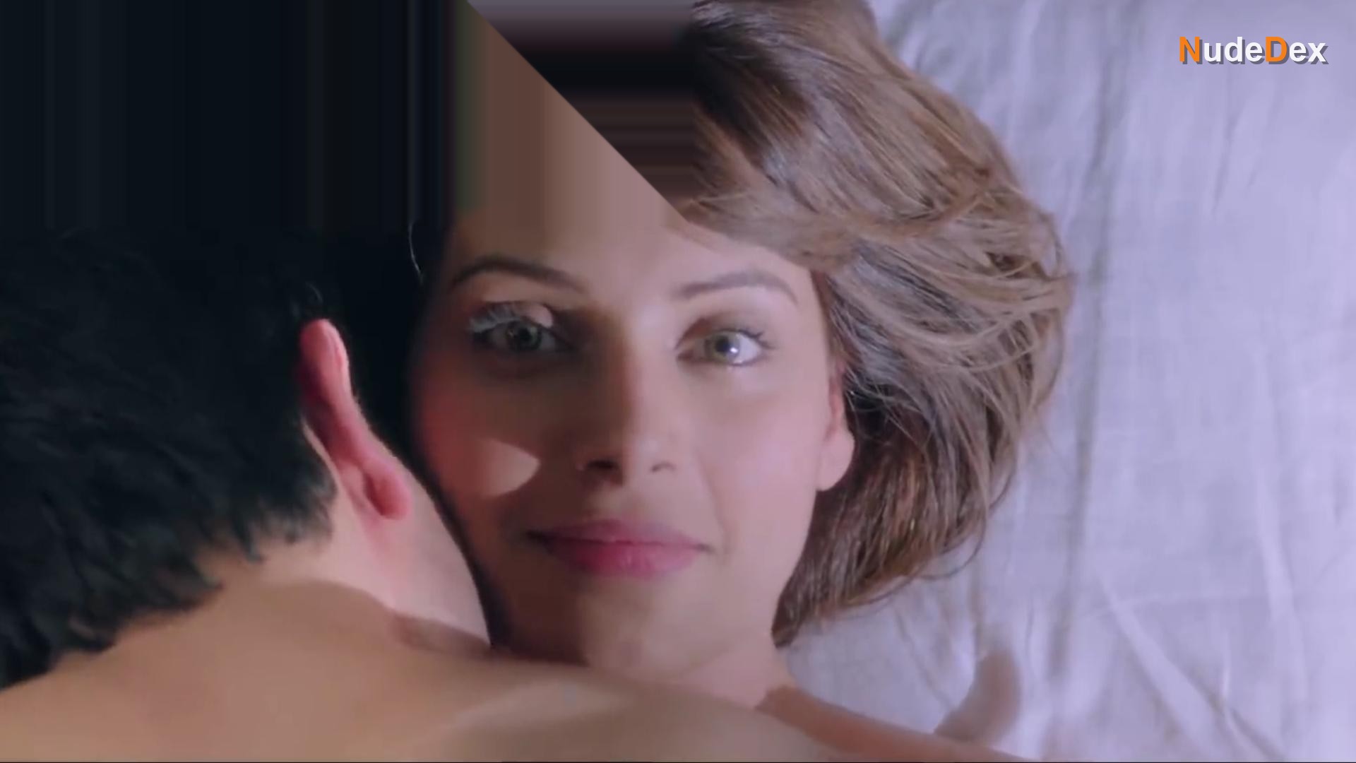 Bipasha Basu in Alone, photo 14